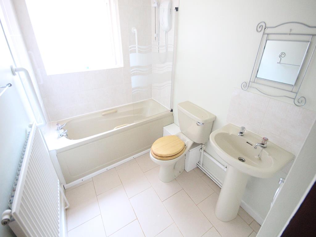 1 bedroom flat For Sale in Barrowford - IMG_2742.jpg